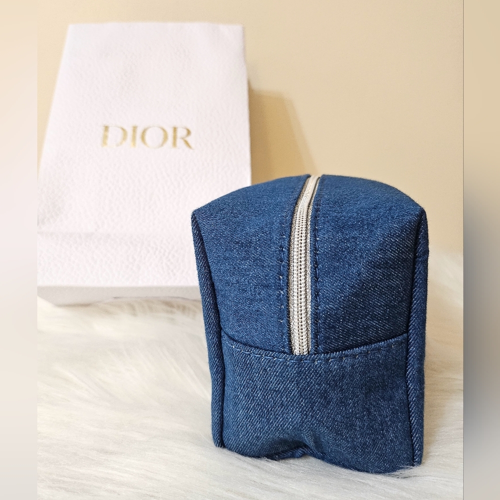 ❌SOLD❌ 💙Dior Denim Crossbody💙 - Picture 9 of 14